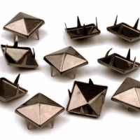 Tinte metalice, model piramida, 9 x 9 mm, 25 g, Brass, CAPSE9-BRASS